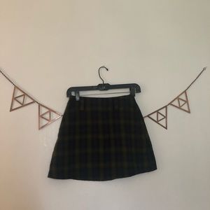~vintage 5.7.9. plaid school-girl skirt (0)~